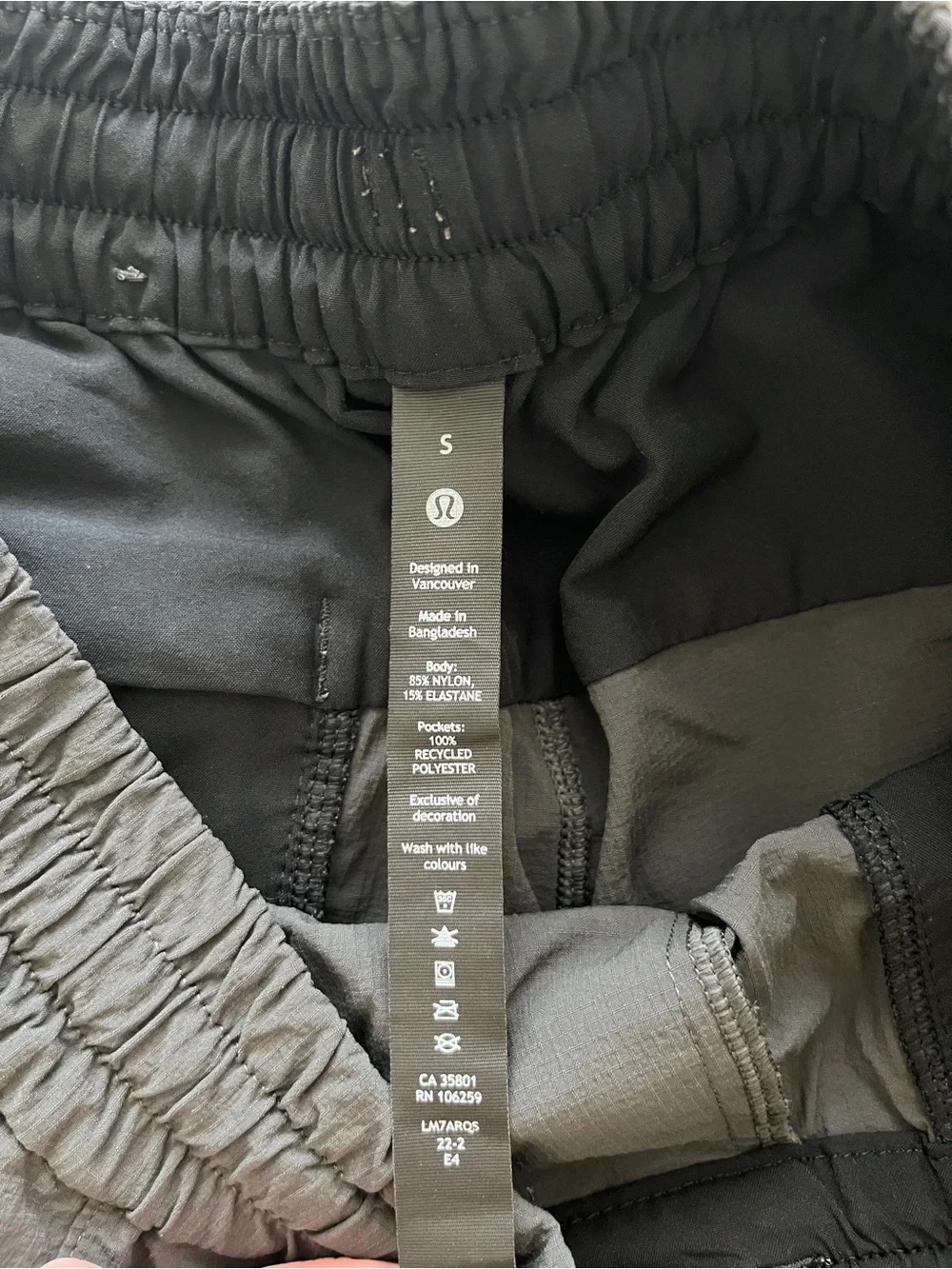 lululemon athletica lightweight performance